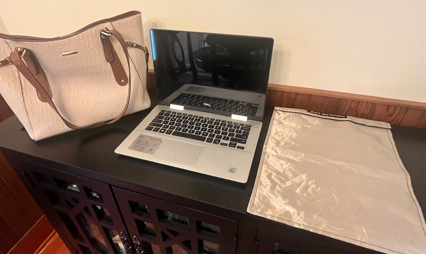 Signal Blocking Faraday bag for laptops