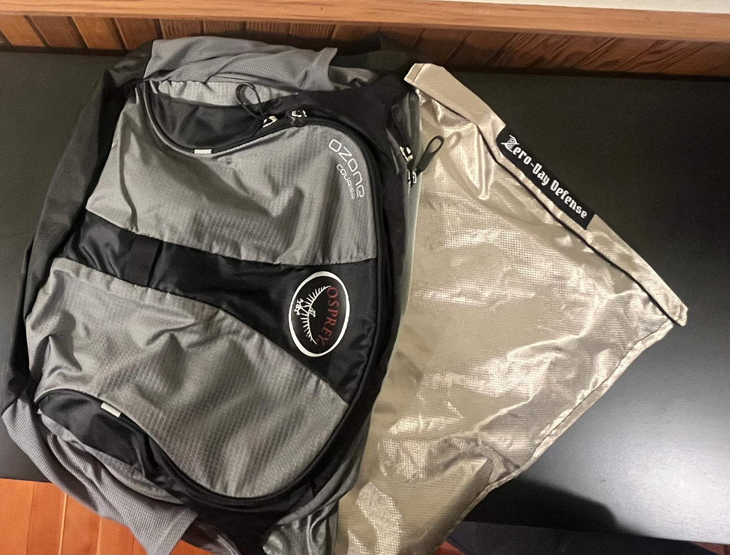 Signal Blocking Faraday bag for laptops